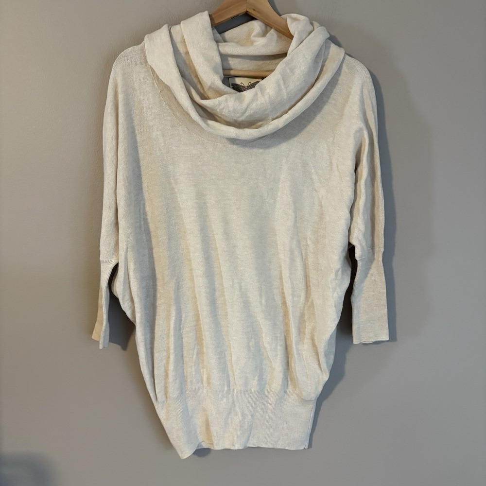 Papaya Cowl Neck Sweater Women Size S Cream Excellent Batwing Knit Pullover